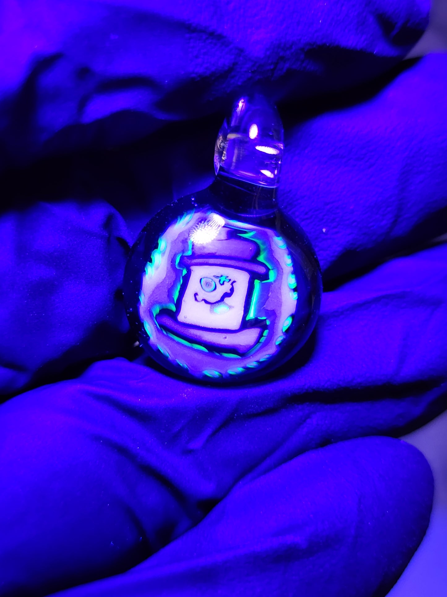 Pendant - "Grey Scale"
